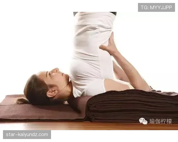 合法冲撞判罚标准：肩对肩接触且不使用手臂