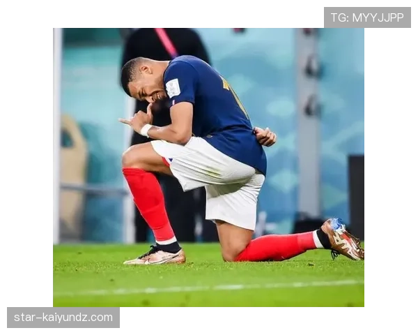 姆巴佩家冰箱里塞满能量饮料，训练完直接对瓶吹